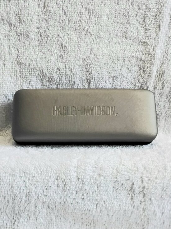 Harley-Davidson Other - Genuine 6 1/2" Harley Davidson Hard Shell Eyeglass Case That  Snaps Shut!!